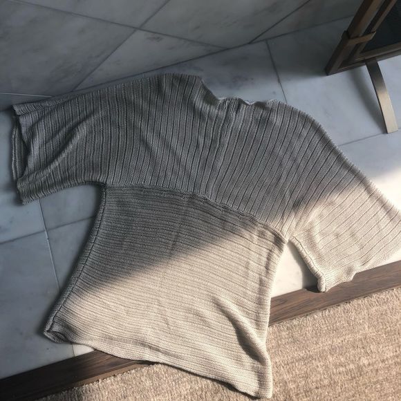 Super cool flare knit pull over sweater - Picture 7 of 7